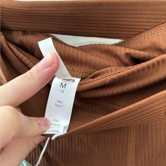 HALARA brown ribbed belted legging 7/8 ankle size M new - Picture 3 of 4